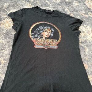 Vintage Wonder Woman Black Graphic T-Shirt